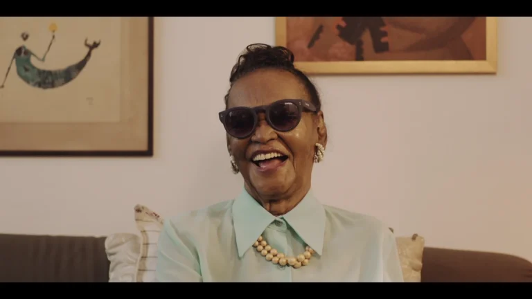 Frame07 - Leticia Santinon