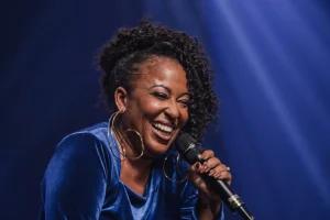 Tia Má - Maíra Azevedo - Marcelle Farias