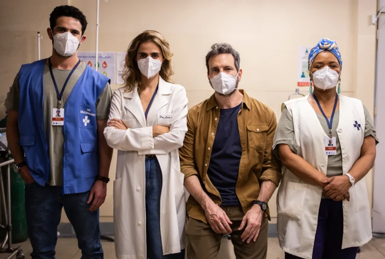 Vinícius de Oliveira, Ana Petta, Caco Ciocler e Carlota Joaquina - Fred Avellar