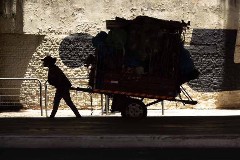 Divulgação principal - Melhor Mãe do Mundo_Galeria_Credits Aline Arruda - Gustavo Maximiliano - Galeria Distribuidora