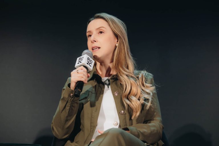 Iara Cardoso - Diretora