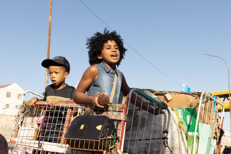 The Best Mother in the World_Galeria_Credits-Aline Arruda (2) - Gustavo Maximiliano - Galeria Distribuidora