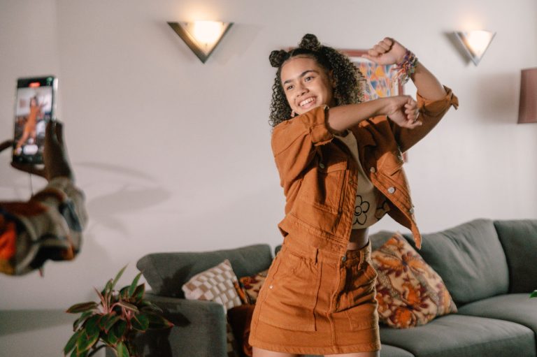 Alana Cabral - coadjuvante