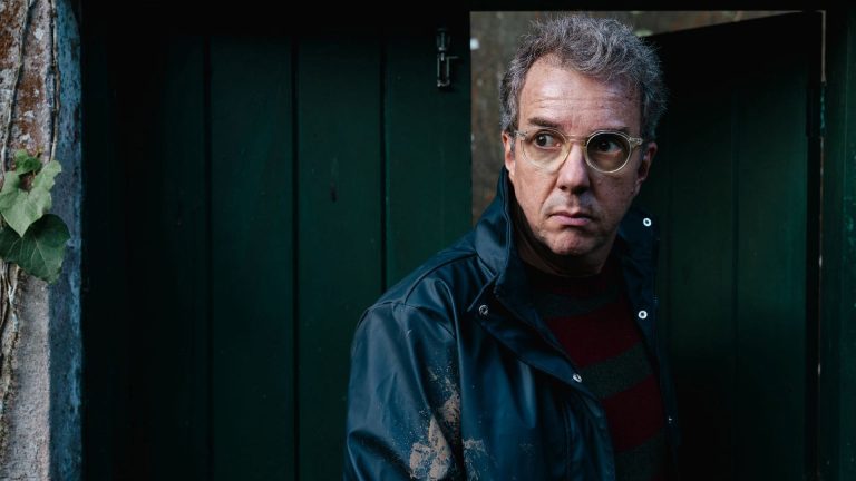 Ator - Cenas de um Crime - Augusto Madeira 2 - Crédito Theo Doré 1920x1080 - editaisefestivais Zola