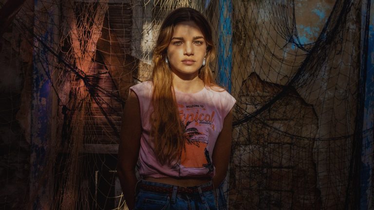 PSSICA. (L to R) Domithila Cattete as Janalice in Pssica. Cr. Aline Arruda/Netflix © 2025