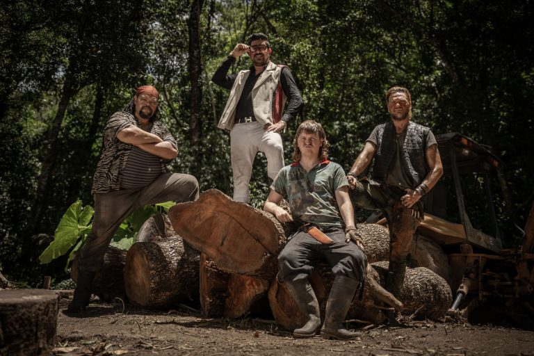 FIGURINO - PILAR_VILOES_FLORESTA_LauraCampanella_LCS08658 copiar (2) - Leticia Cerqueira