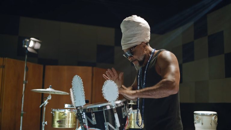 MLI_EP.03_STILL_09 - Felu Alves