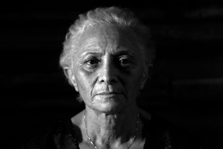 A Praia do fim do Mundo 1 - Iluminura Filmes