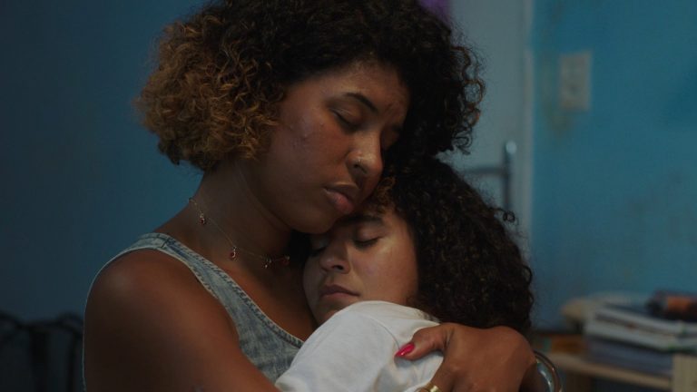 Coadjvante - ANEA - Clau Barros como Luciana - Milena Times