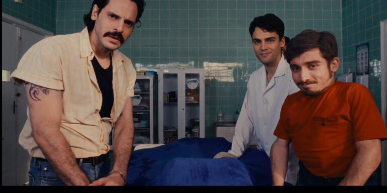Maquiagem - Untitled_2.138.1 - LIRA FILMES