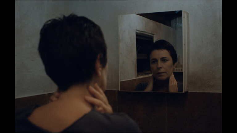 NADA - Bel Kowarick (personagem ANA)