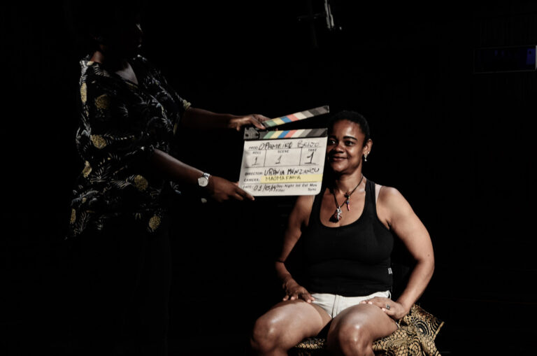 O PRIMEIRO BEIJO_ VÂNIA (foto de Ismael Silva) - Acarajé Filmes
