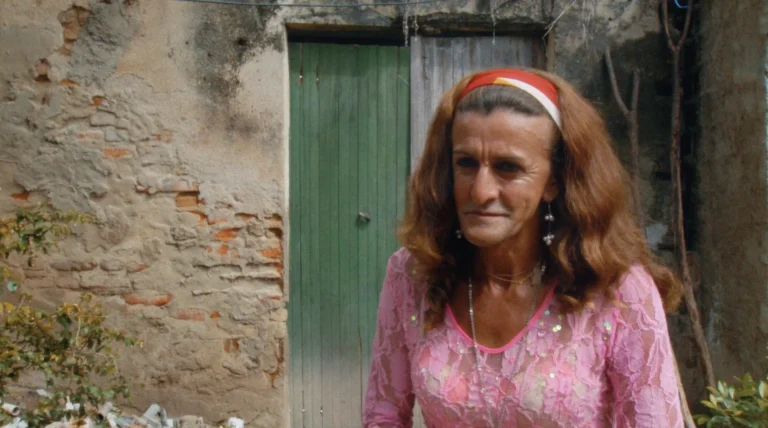 Roteiro Mambembe_Madona_Show_divulgacaoRoseiraFilmes - Marina Gandour