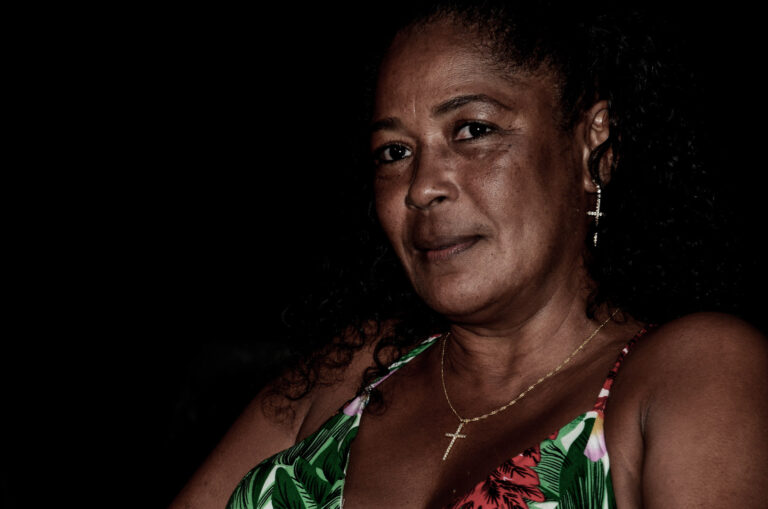 Roteiro - O PRIMEIRO BEIJO_ LUCIENE (foto de Ismael Silva) - Acarajé Filmes