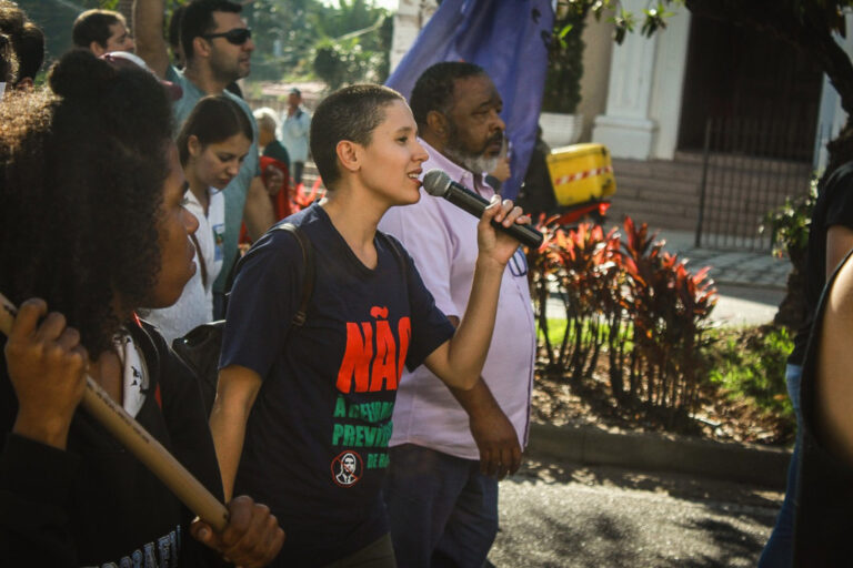 Som - As4EstacoesdaJuventude_Gisele - LPB Content